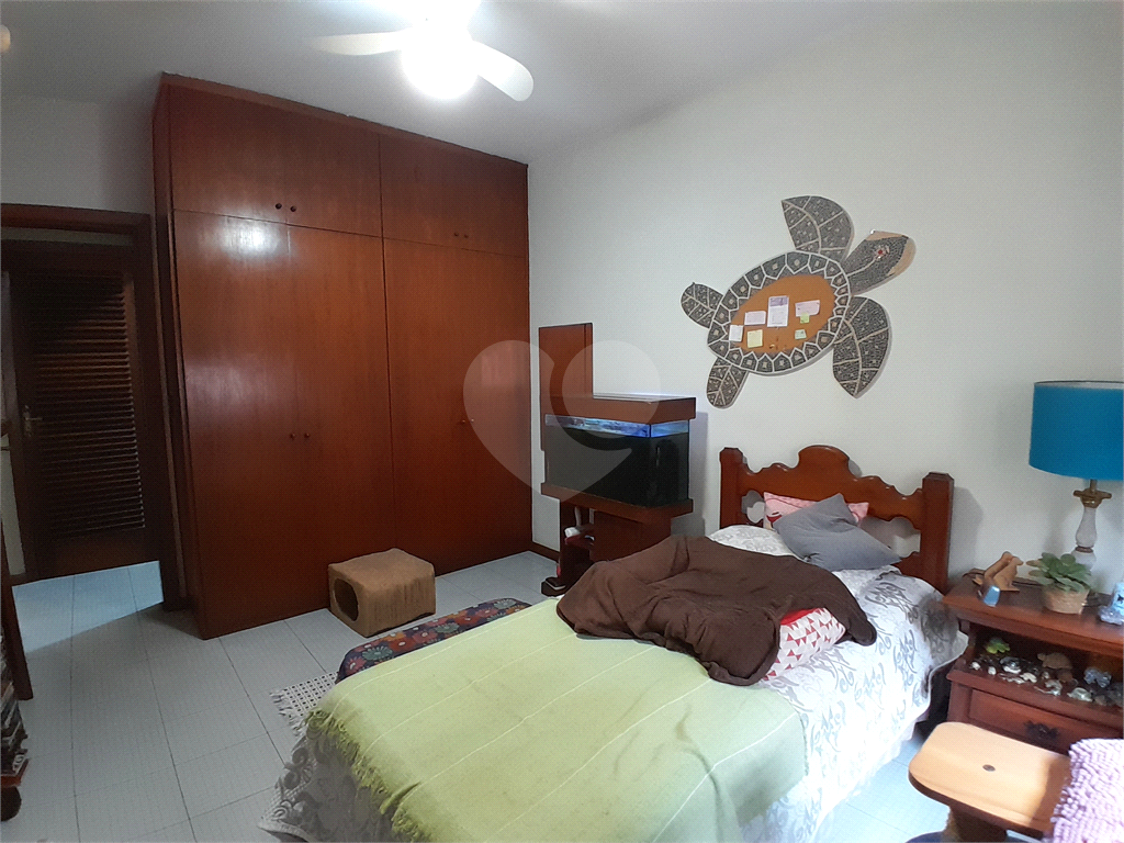 Casa térrea com 223m² à venda no Parque Continental