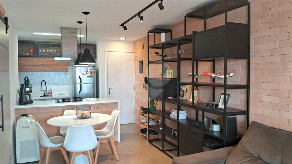 Apartamento a venda reformado no 700 metros do Metro e Shopping Tucuruvi