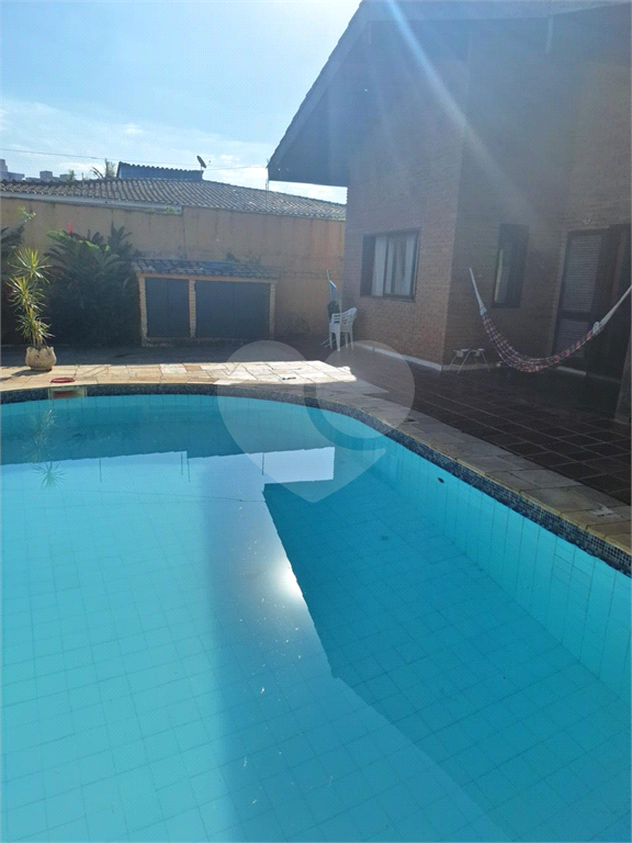 Casa, 6 quartos, 234 m² - Foto 4