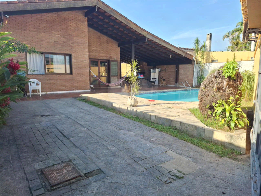 Casa, 6 quartos, 234 m² - Foto 1