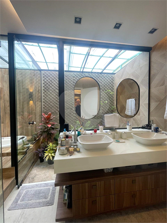 Sobrado Luxuoso & Exclusivíssimo – Casa Verde Média