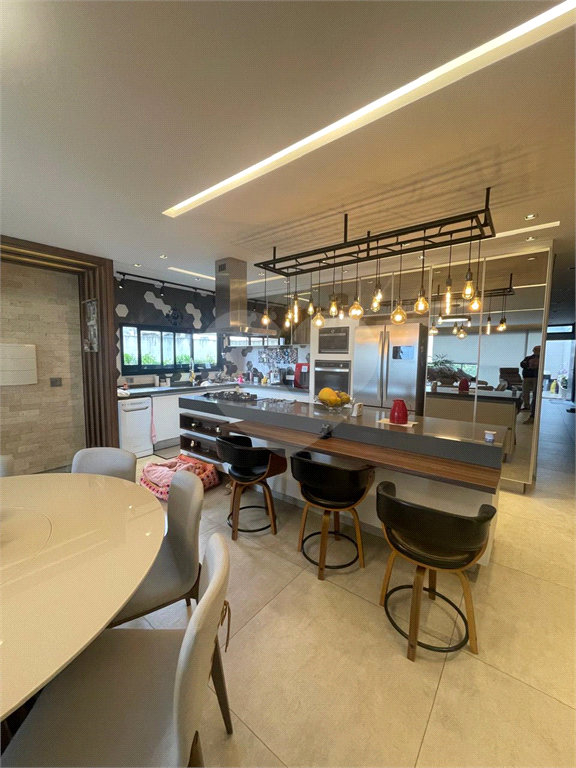 Sobrado Luxuoso & Exclusivíssimo – Casa Verde Média