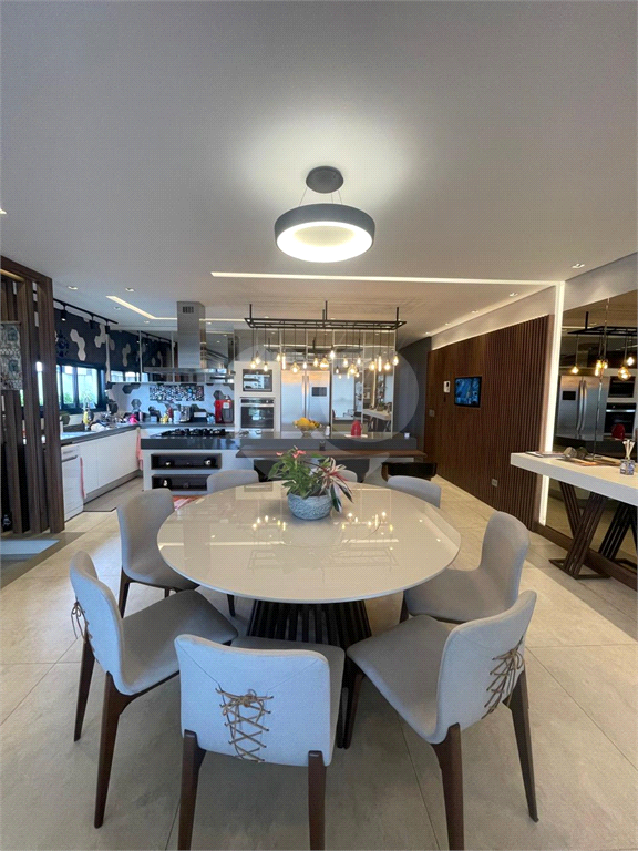 Sobrado Luxuoso & Exclusivíssimo – Casa Verde Média