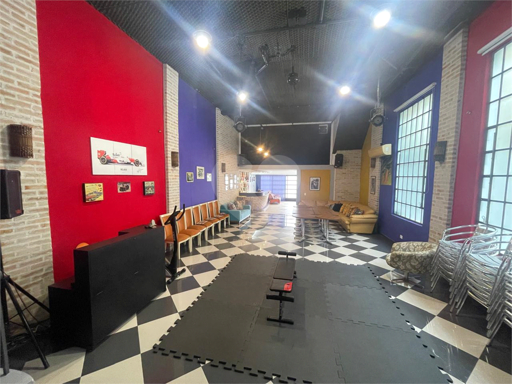 Sobrado Luxuoso & Exclusivíssimo – Casa Verde Média