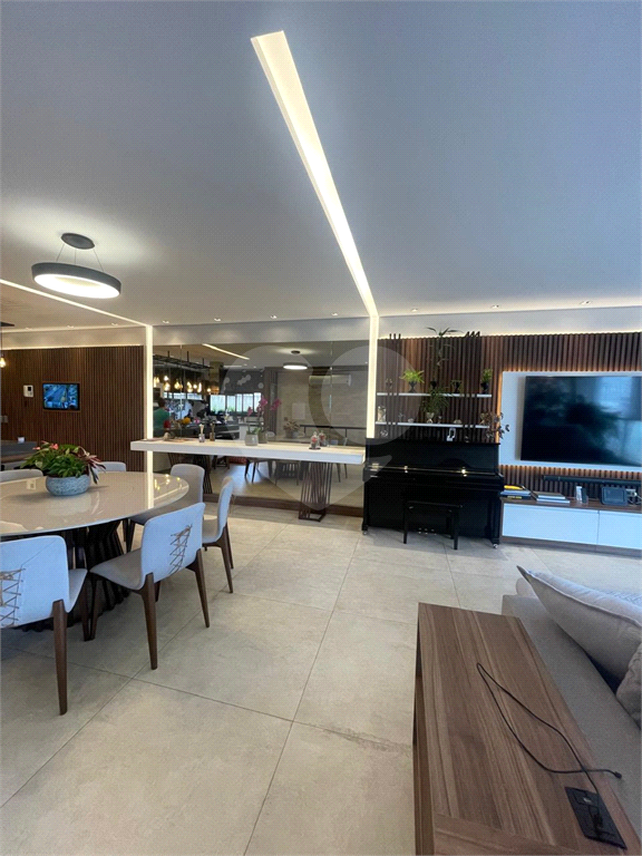 Sobrado Luxuoso & Exclusivíssimo – Casa Verde Média