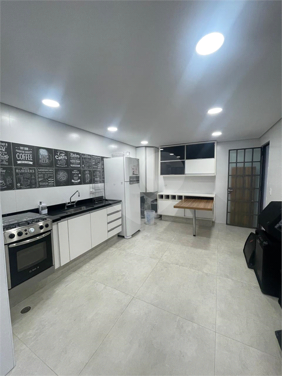 Sobrado Luxuoso & Exclusivíssimo – Casa Verde Média