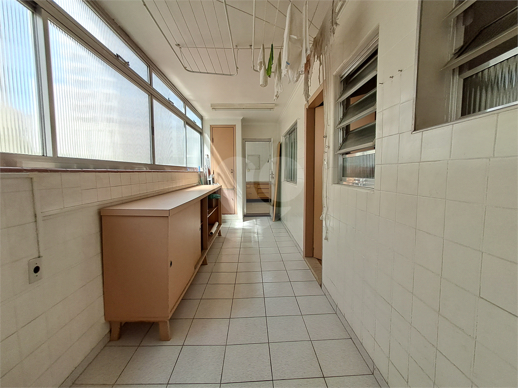 Imóvel de 220m² sala de 4 ambientes, 3 quartos grandes 1 vaga Higienópolis