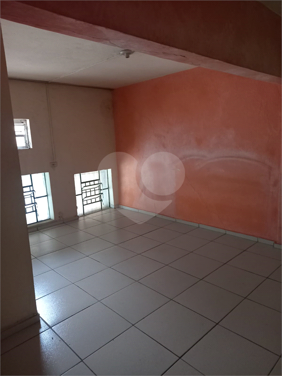 Salão comercial térreo à Venda/Locação – Santa Cecília - lado metro Santa Cecília