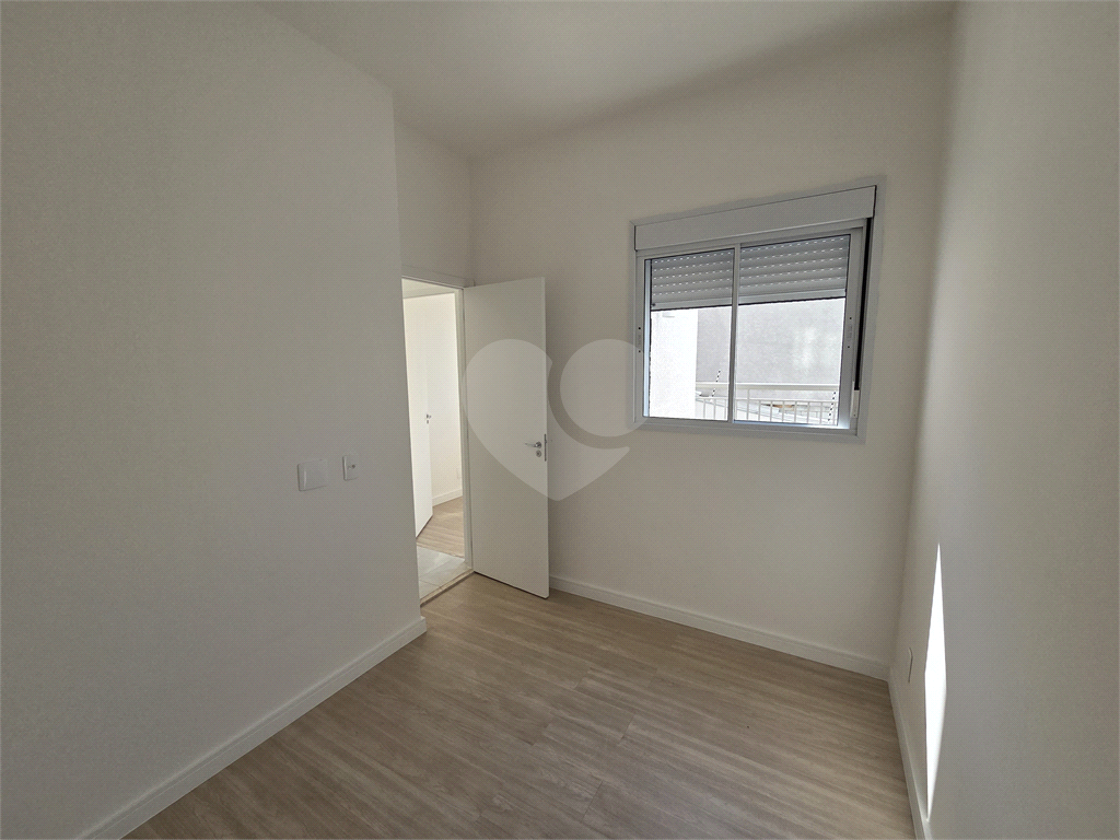 APARTAMENTO TÉRREO COM QUINTAL NA AVENIDA IMIRIM