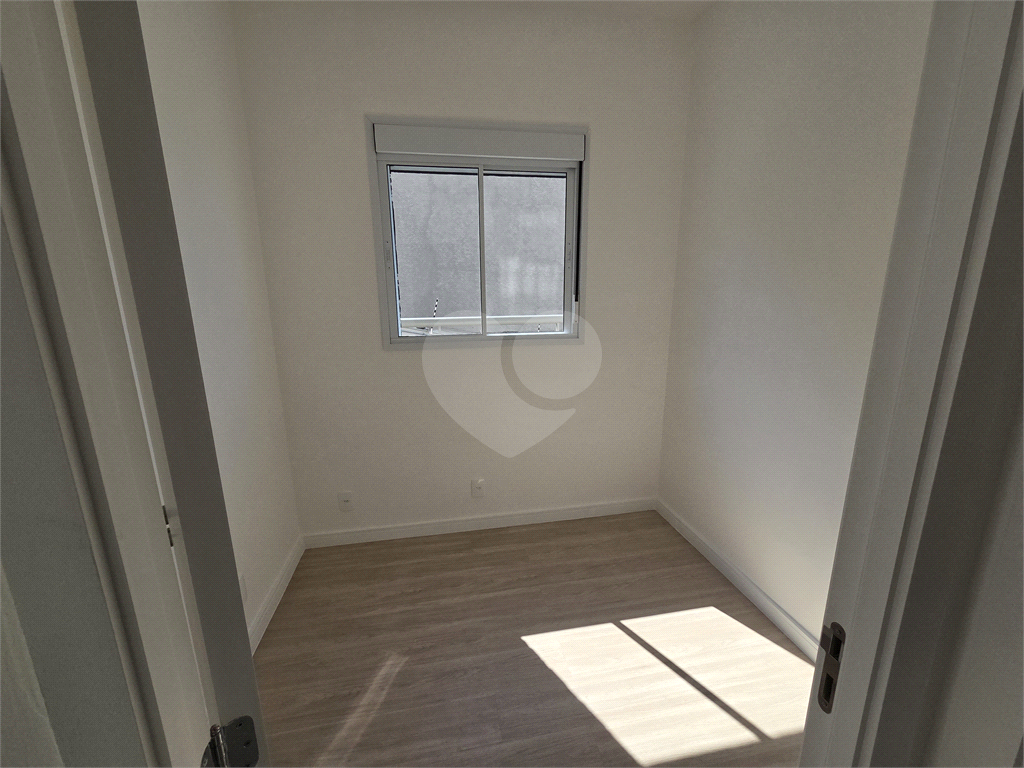APARTAMENTO TÉRREO COM QUINTAL NA AVENIDA IMIRIM