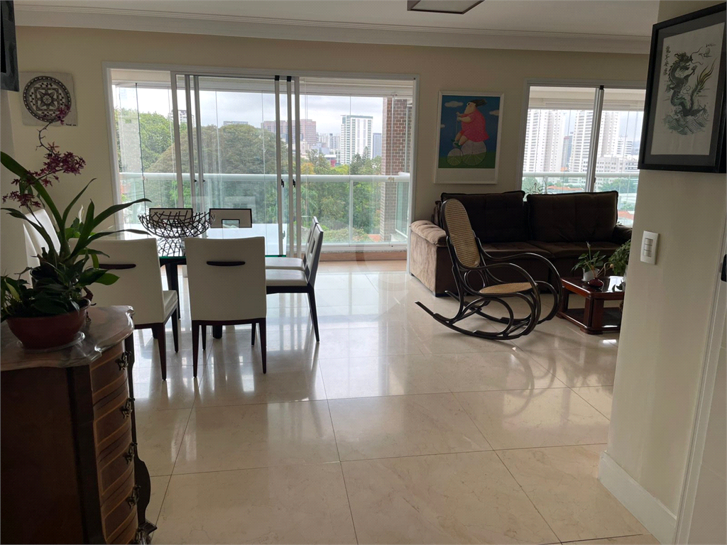 Apartamento a venda em Perdizes, 234 m2 , 4 dormitórios, 4 vagas fixas em excelente localização 