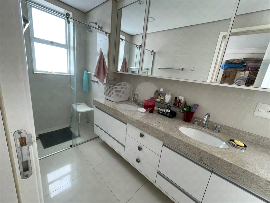 Apartamento a venda em Perdizes, 234 m2 , 4 dormitórios, 4 vagas fixas em excelente localização 