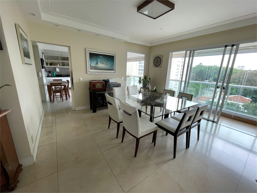 Apartamento a venda em Perdizes, 234 m2 , 4 dormitórios, 4 vagas fixas em excelente localização 