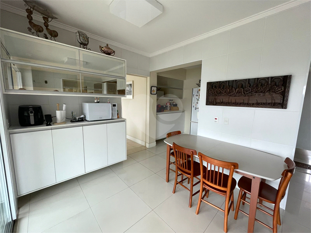 Apartamento a venda em Perdizes, 234 m2 , 4 dormitórios, 4 vagas fixas em excelente localização 
