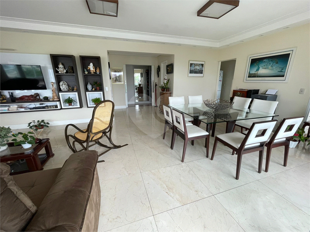 Apartamento a venda em Perdizes, 234 m2 , 4 dormitórios, 4 vagas fixas em excelente localização 