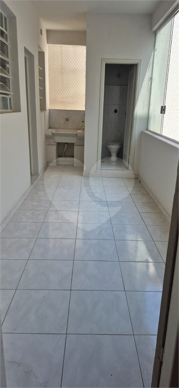 VENDE APARTAMENTO DE 2 DORMITÓRIOS COM VAGA - NA ACLIMAÇÃO