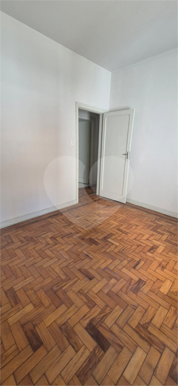 VENDE APARTAMENTO DE 2 DORMITÓRIOS COM VAGA - NA ACLIMAÇÃO