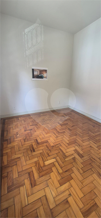 VENDE APARTAMENTO DE 2 DORMITÓRIOS COM VAGA - NA ACLIMAÇÃO
