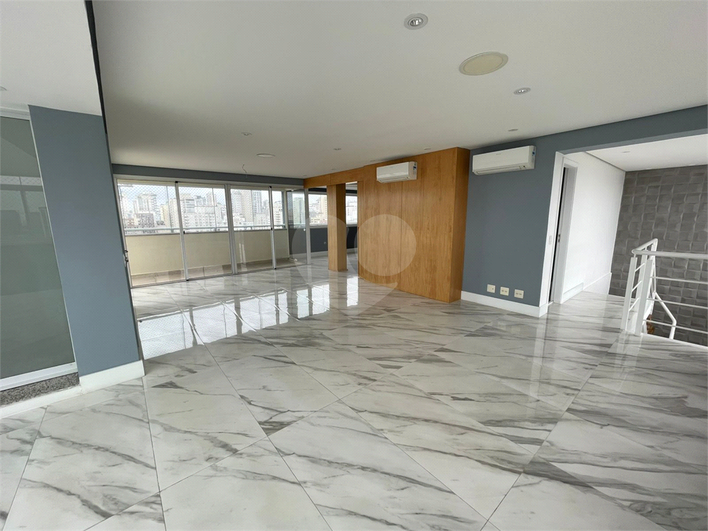 Cobertura com 297 m2, 4 suítes, 5 vagas de garagem em Perdizes! Excelente localização 
