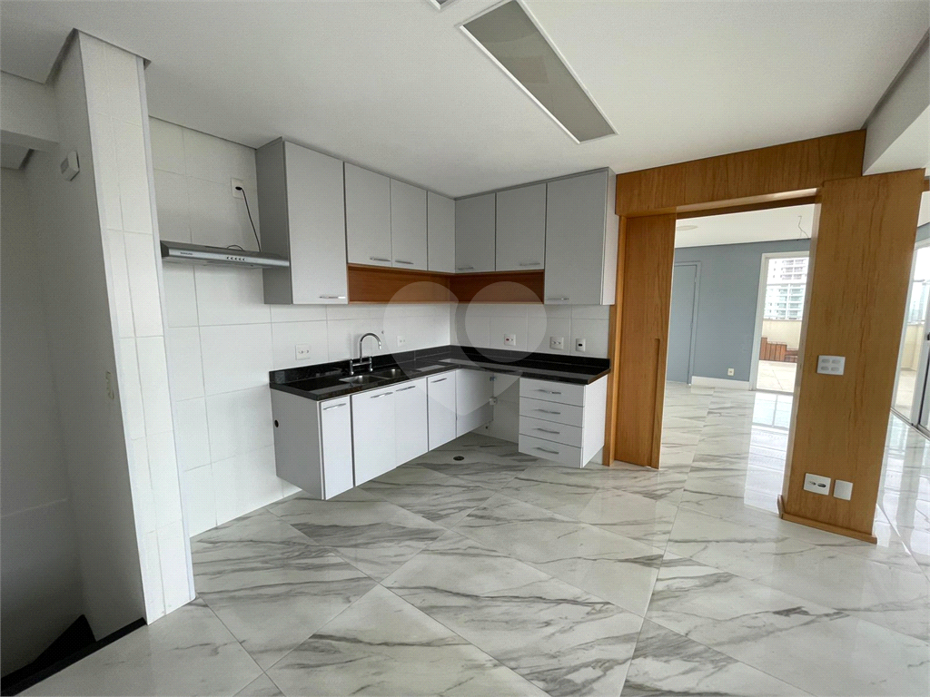 Cobertura com 297 m2, 4 suítes, 5 vagas de garagem em Perdizes! Excelente localização 