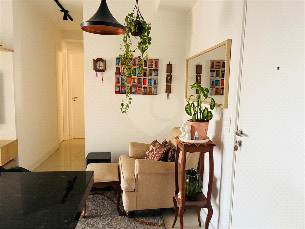 APARTAMENTO em CASA VERDE