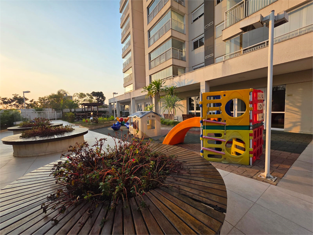 APARTAMENTO em CASA VERDE