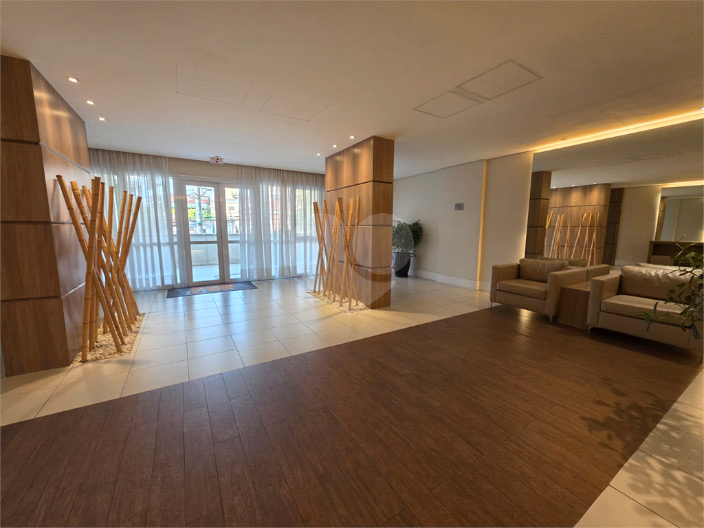 APARTAMENTO em CASA VERDE