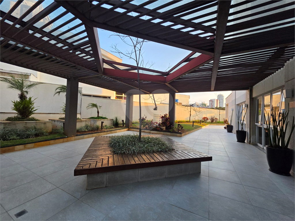 APARTAMENTO em CASA VERDE