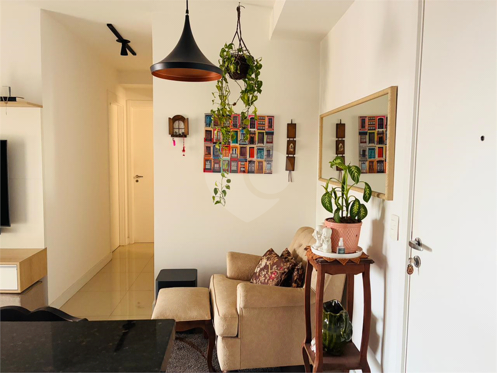 APARTAMENTO em CASA VERDE