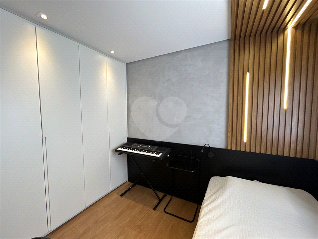 Apartamento de 210m2 na Vila Leopoldina em andar bem alto com 04 dormitórios, sendo 03 suítes e 01 Escritório com 03 vagas 