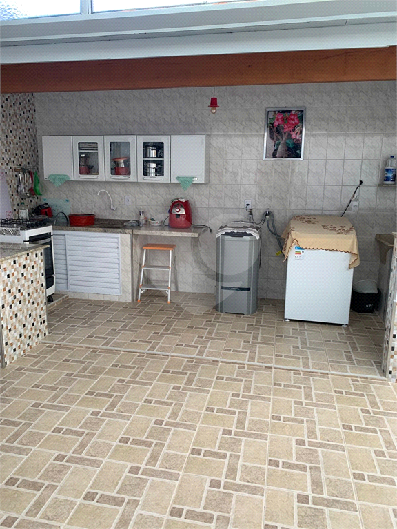 Casa para alugar com 2 quartos, 200m² - Foto 26