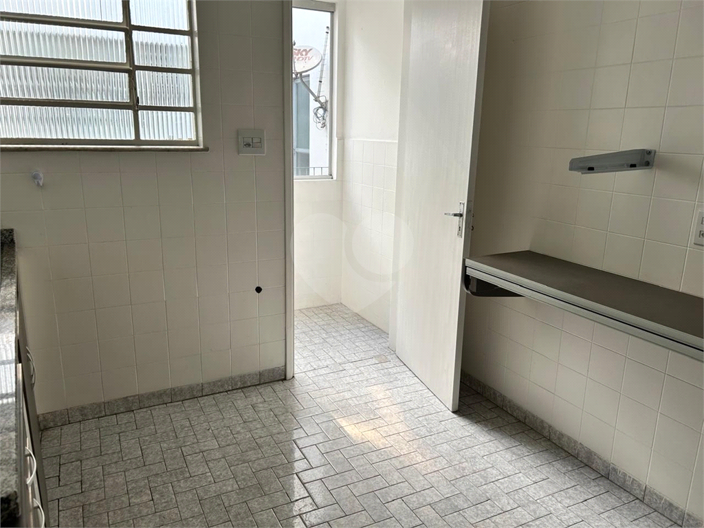 Prédio Comercial e Residencial na Av. Nova Cantareira!