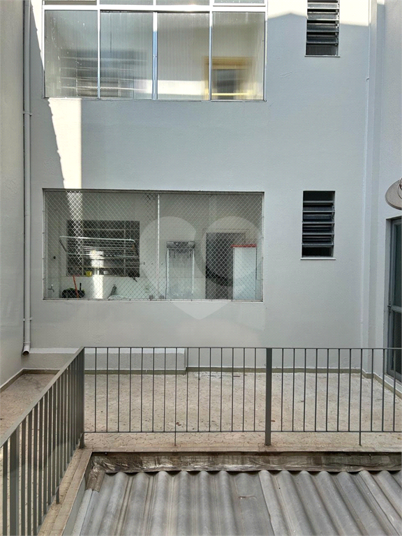 Prédio Comercial e Residencial na Av. Nova Cantareira!