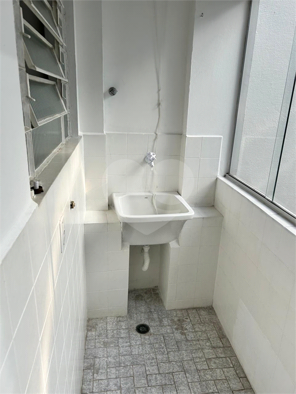 Prédio Comercial e Residencial na Av. Nova Cantareira!