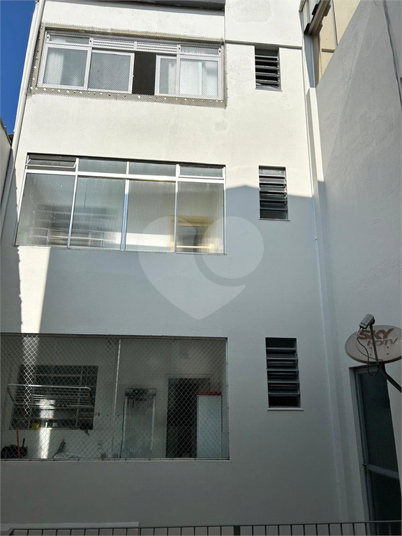 Prédio Comercial e Residencial na Av. Nova Cantareira!