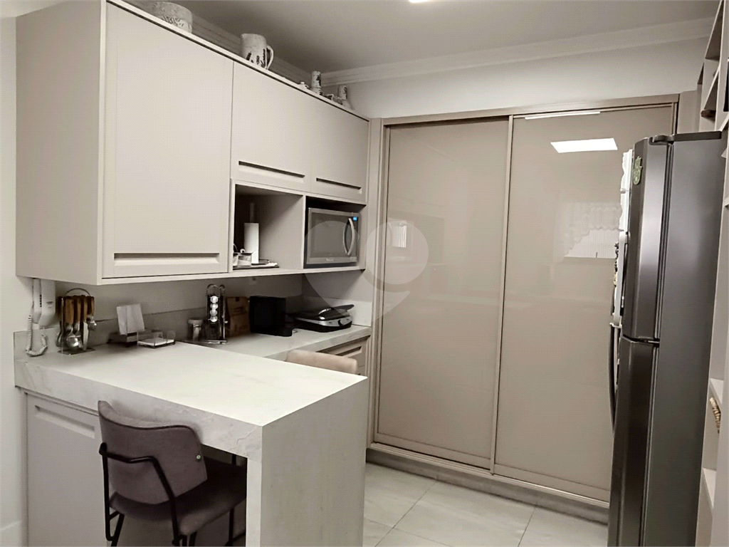 Apartamento para Venda em Perdizes com 3 suites