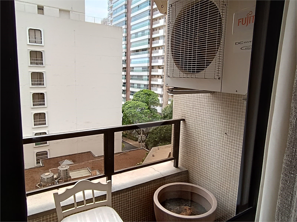 Apartamento para Venda em Perdizes com 3 suites