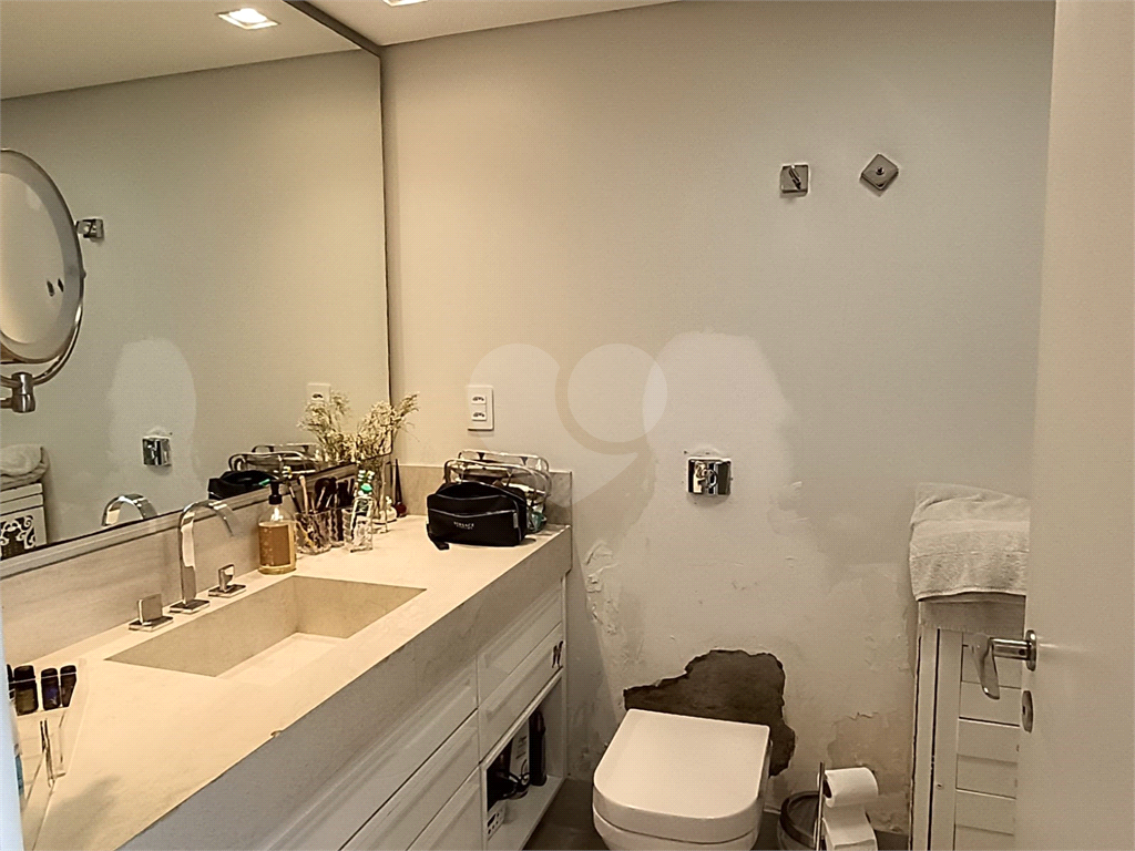 Apartamento para Venda em Perdizes com 3 suites