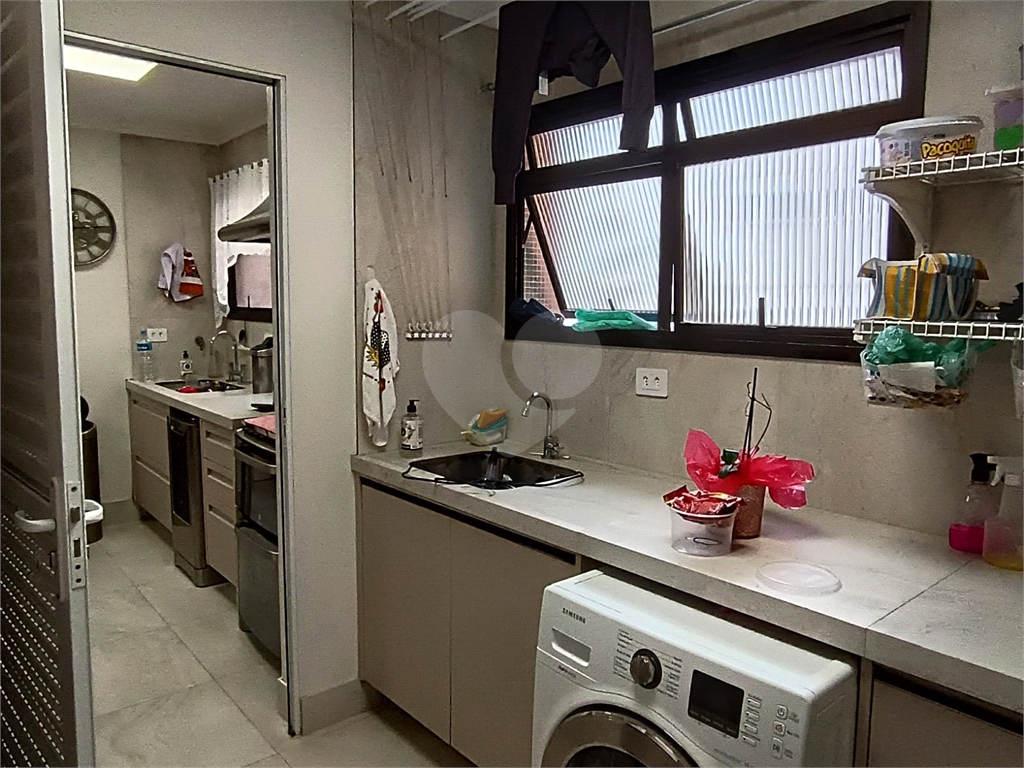 Apartamento para Venda em Perdizes com 3 suites