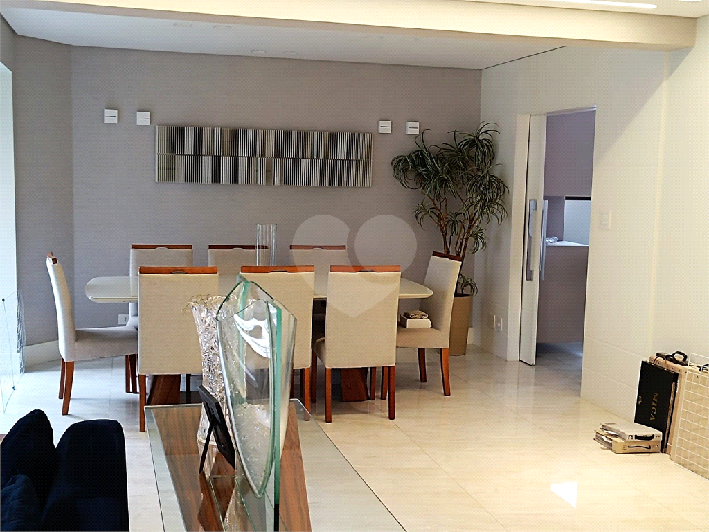 Apartamento para Venda em Perdizes com 3 suites