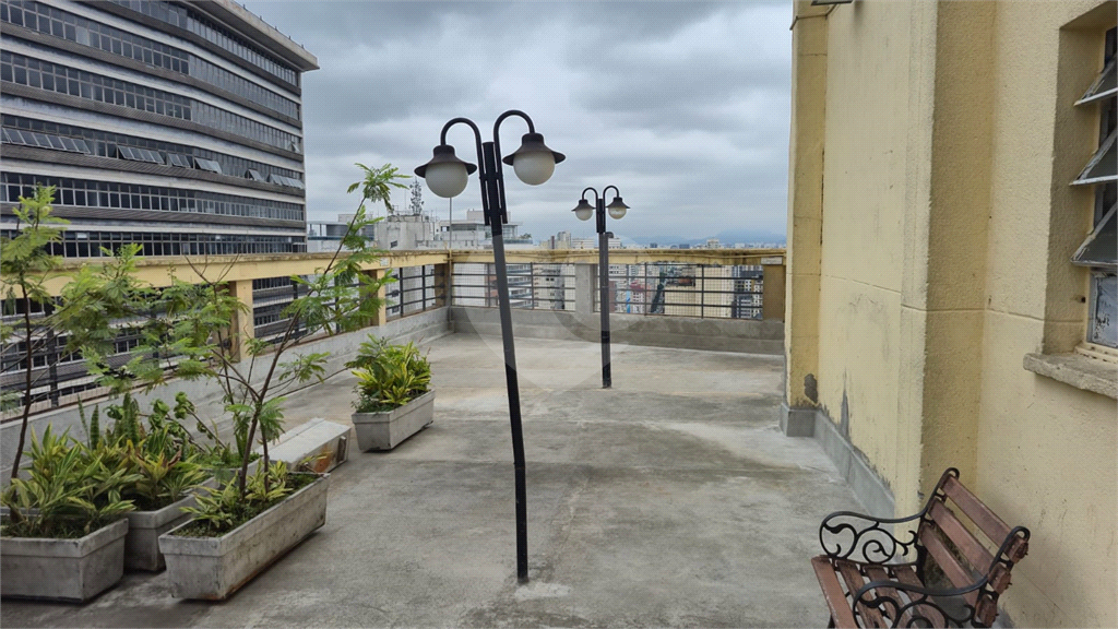 APARTAMENTO em CENTRO