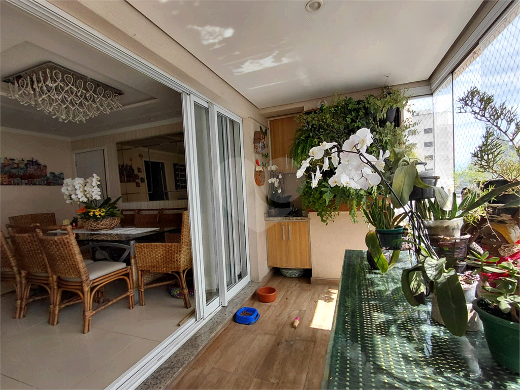 Imóvel de 120m² sala de estar com 2 ambientes com ampla varanda gourmet 2 vagas lazer completo Vl. Romana