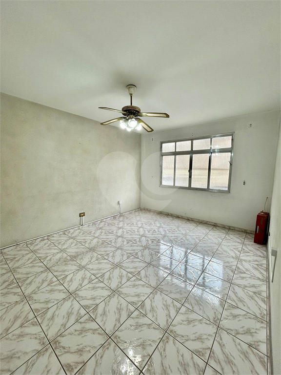 Apartamento 100 metros, ao lado da Av. Braz Leme, 2 dormitórios 1 vaga