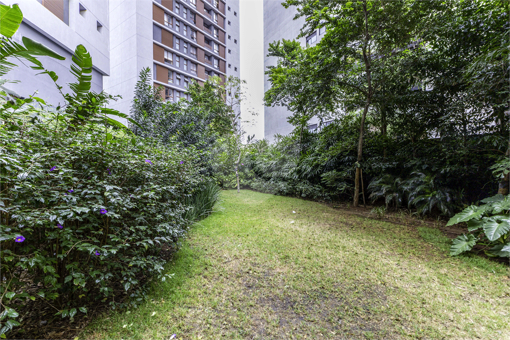 Apartamento dúplex para venda, com 196 m, 3 suítes e 3 vagas na Vila Madalena-SP