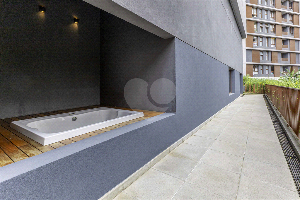 Apartamento dúplex para venda, com 196 m, 3 suítes e 3 vagas na Vila Madalena-SP