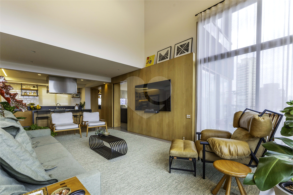 Apartamento dúplex para venda, com 196 m, 3 suítes e 3 vagas na Vila Madalena-SP