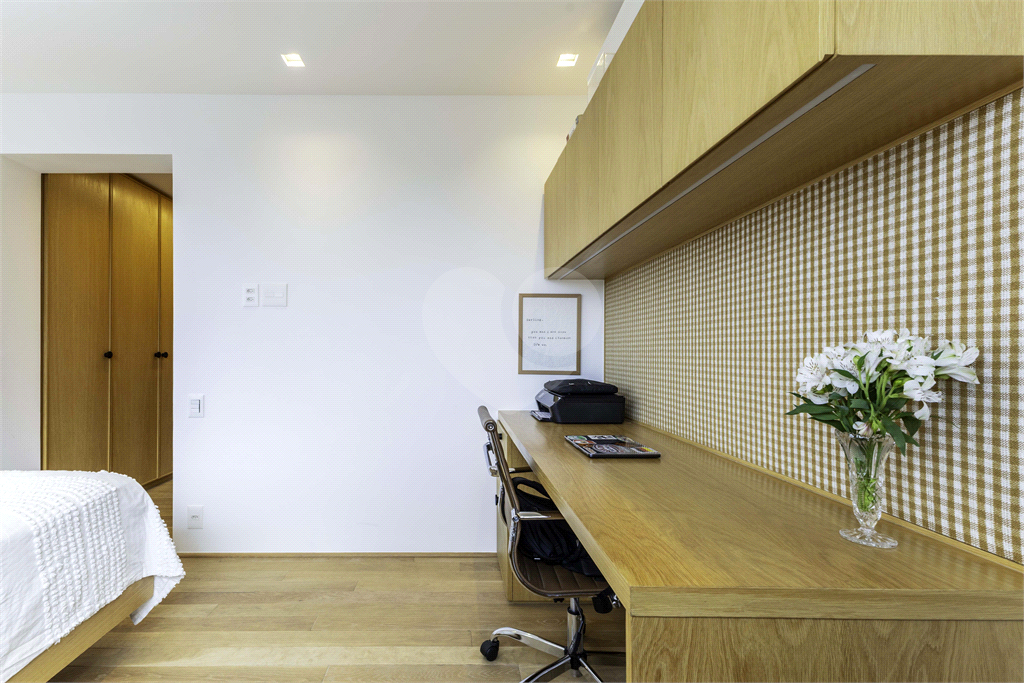Apartamento dúplex para venda, com 196 m, 3 suítes e 3 vagas na Vila Madalena-SP