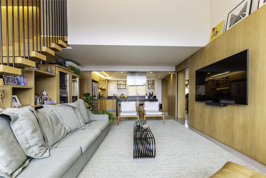Apartamento dúplex para venda, com 196 m, 3 suítes e 3 vagas na Vila Madalena-SP