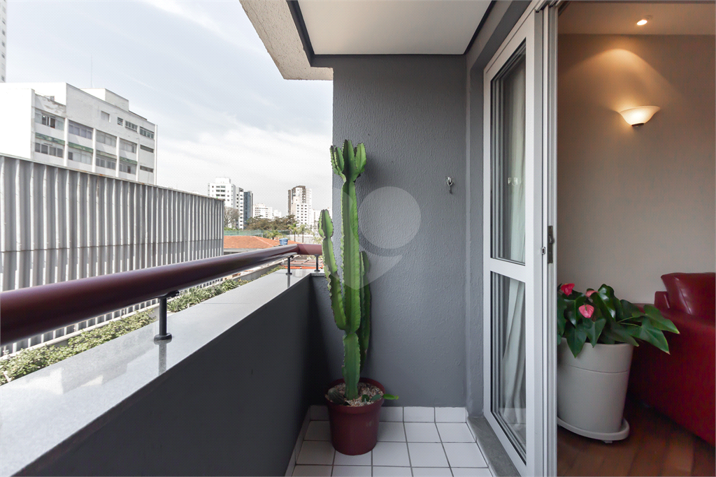 Apartamento - Mooca - 3 Quartos / 1 Suíte - 2 Vagas - Venda / Compra