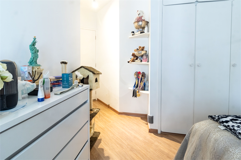 APARTAMENTO em MOEMA